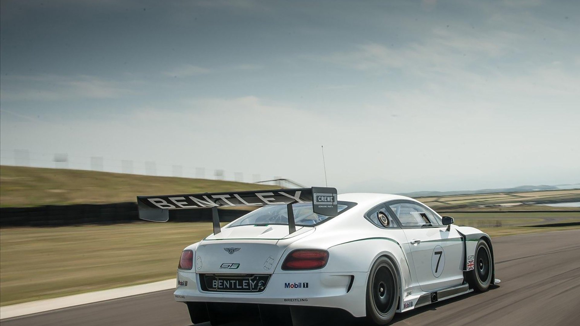 国家男篮引进新科技辅助训练提升效率，国家男篮训练基地